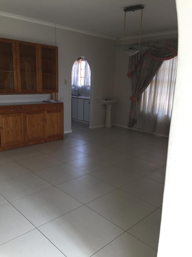 3 Bedroom Property for Sale in Uitenhage Upper Central Eastern Cape